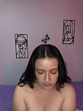 By_Lia's cam snapshot