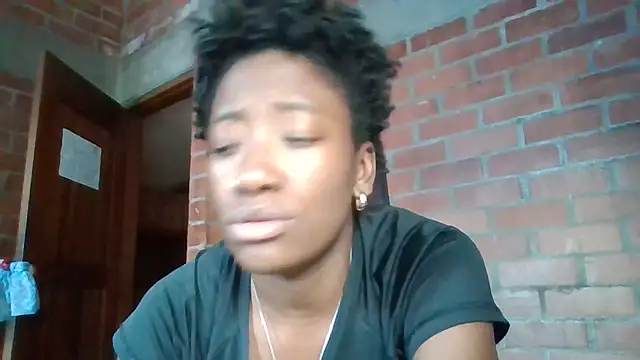 DarkHoneyy's cam snapshot