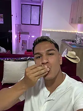 Taylor_John live sex cam