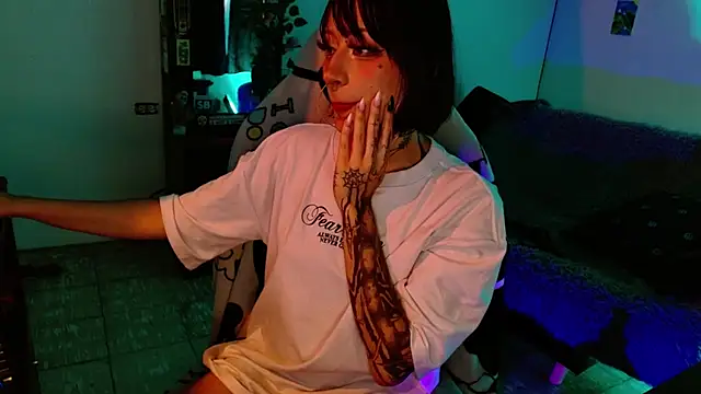 Layla_quinn live sex cam