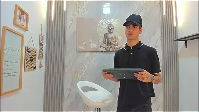 HEART_OF_MILAMBER live sex cam