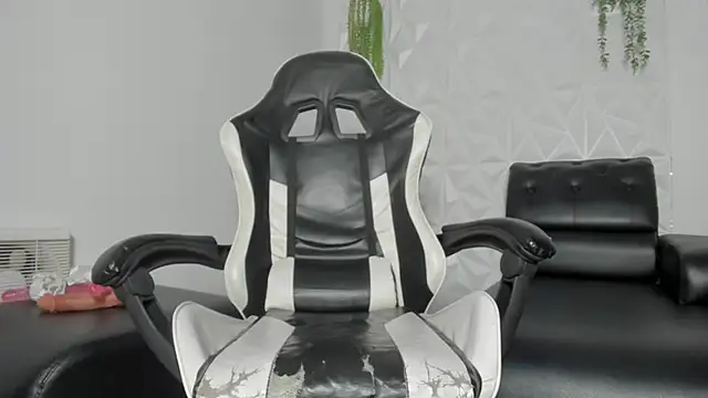 _aleja_x01's cam snapshot