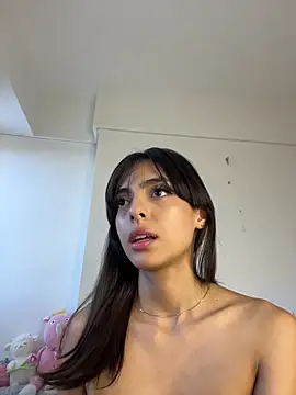 ZaraLuuv live sex cam