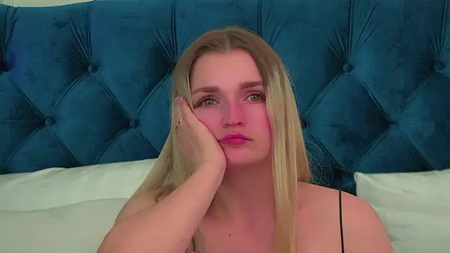 AnnyRaii's cam snapshot