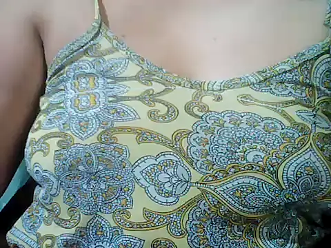 Sexyhorney4u's cam snapshot