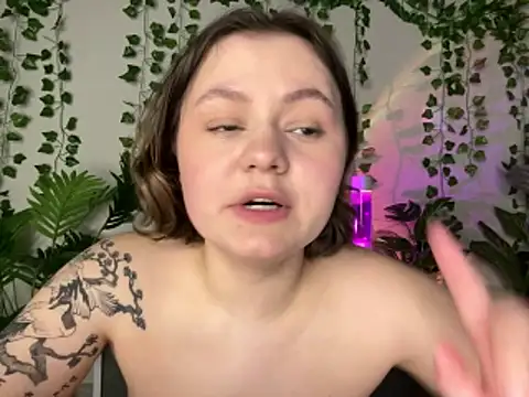 MoonIvy_ live sex cam