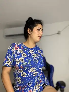 Nahomyy_1's cam snapshot