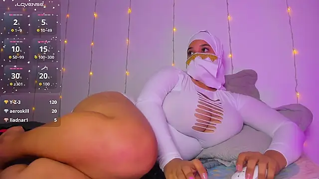 yasmin_rahal's cam snapshot