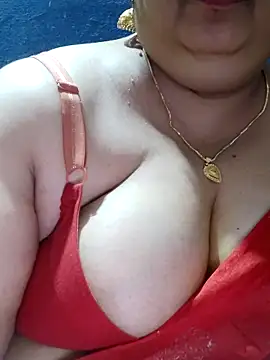 tamilthanushri live sex cam