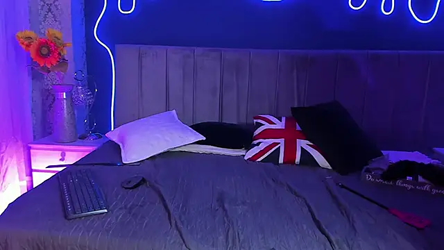 JeanneSabatier live sex cam