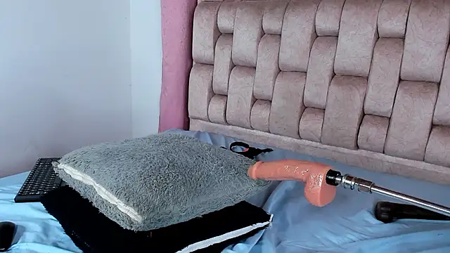 Emma_Evelyn's cam snapshot