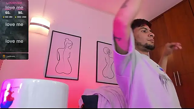 vaalentiino live sex cam