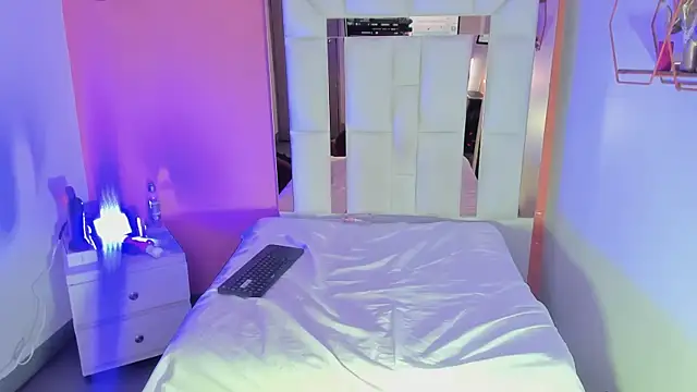 Alanna_hot3 live sex cam