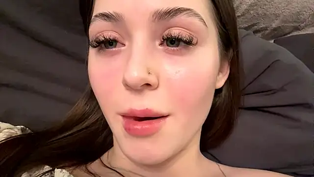 Adel_strongwoman live sex cam