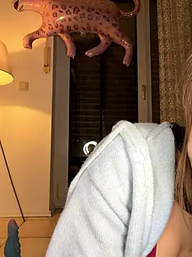 EmilyWi_'s cam snapshot