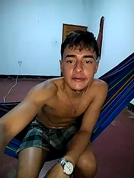 attractive-sexx's cam snapshot