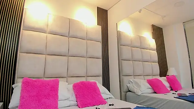 Samara_Saaenz's cam snapshot