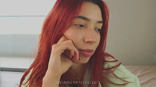 dearnina_'s cam snapshot