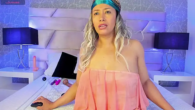 Ivy_Coopper's cam snapshot