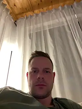 Danii0790 live sex cam