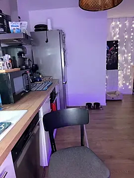 LaPetiteKim live sex cam