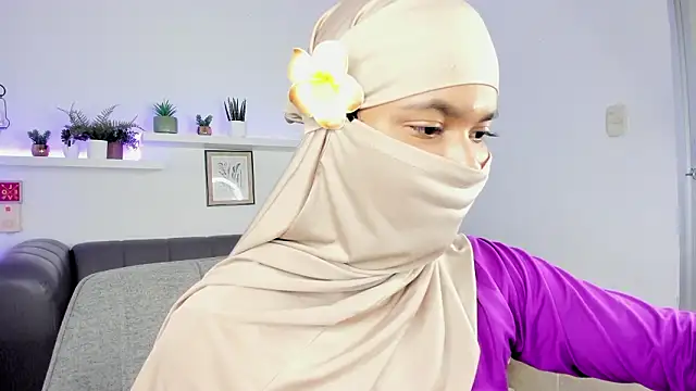 saray_halam's cam snapshot