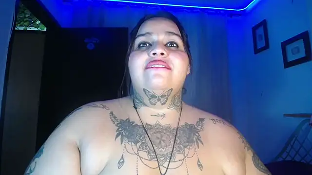 VeronikCuhubby live sex cam