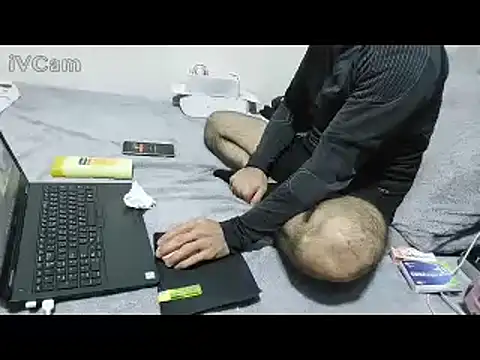 yazin19 live sex cam