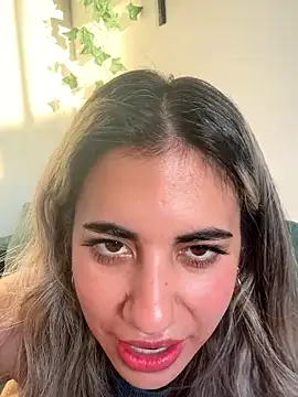 lushPeach live sex cam