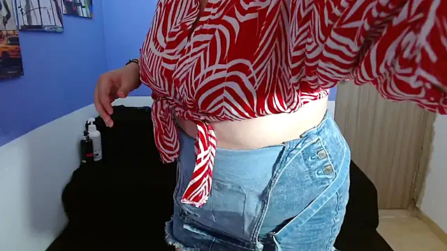 isabella_prg1's cam snapshot