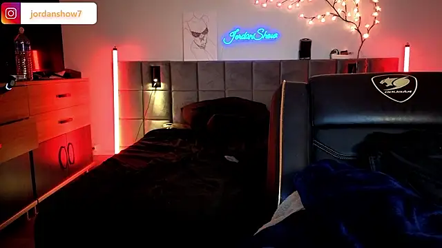 JordanShow live sex cam