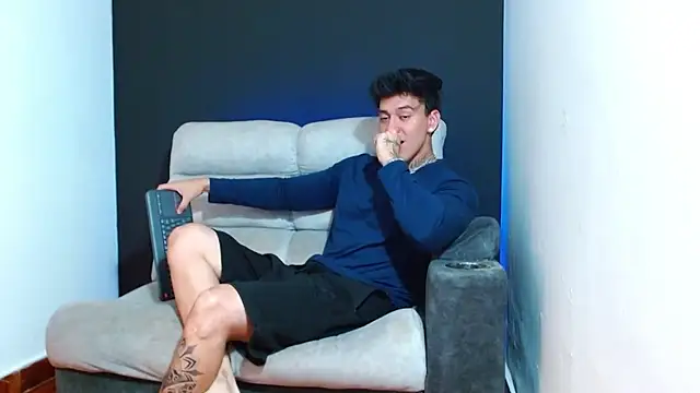 JUSTIN_FULLER1 live sex cam