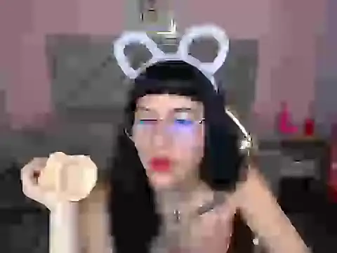 luciana_ch_2's cam snapshot