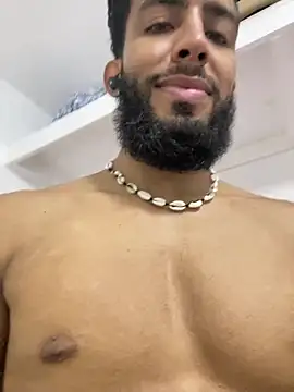 Zyan_Moratto live sex cam