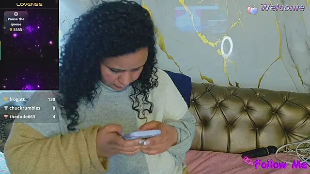 Danielaa_a live sex cam