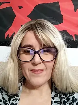 Amelialove42's cam snapshot