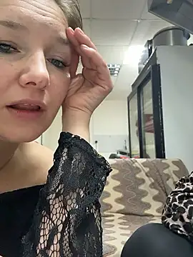 _Mila_Love's cam snapshot