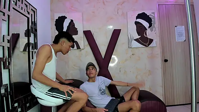 EMPIRE_BOYS1 live sex cam