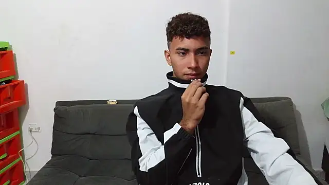 naugthy_boy88 live sex cam