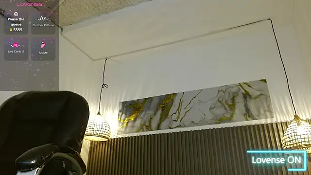 Dyla_n18 live sex cam