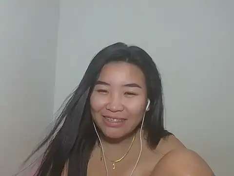 Zyeiii's cam snapshot