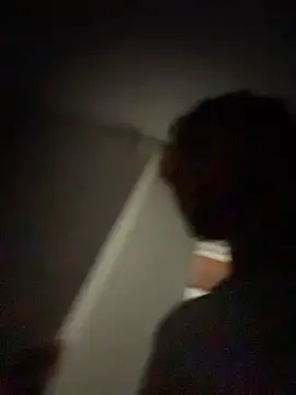 liam_bronw's cam snapshot