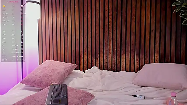 mishell_1's cam snapshot