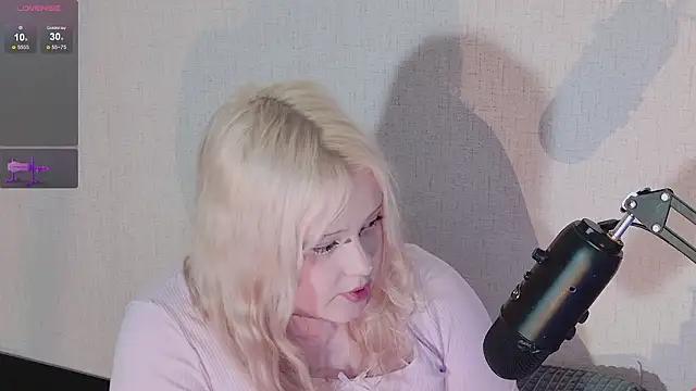 Electro_doll live sex cam