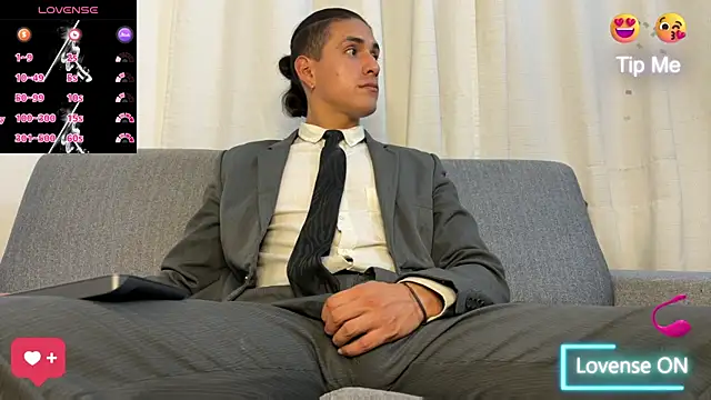 Tom_blunt96 live sex cam