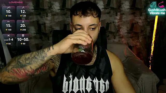 MasculineGuy99's cam snapshot