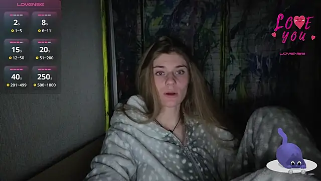 Adell_Love's cam snapshot