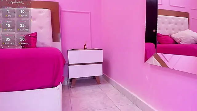 alysonJackson live sex cam