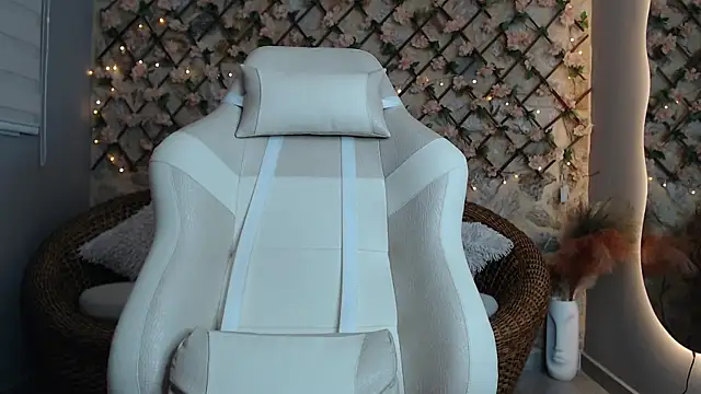 NaughtyNebula's cam snapshot