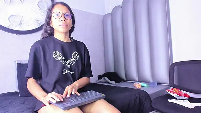 pitufa-'s cam snapshot